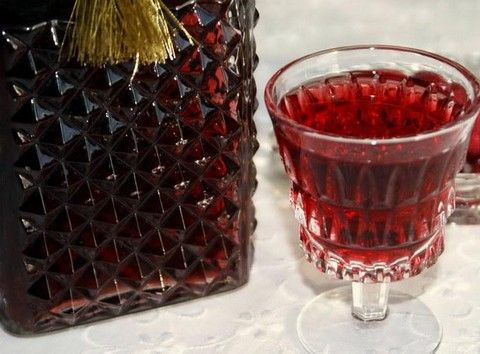 Чего приготовить с малиной вкусненького. Наливка из малины