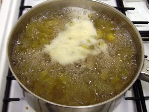 Ягоды крыжовника как вареные. «Царское» варенье из крыжовника