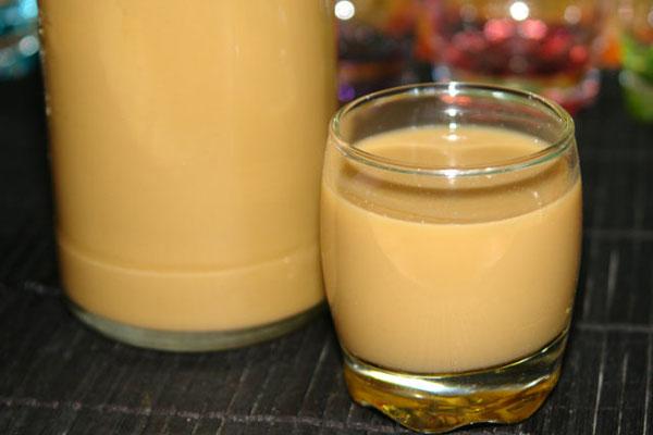 Бейлис из водки. Рецепты домашних ликеров со сгущенкой и водкой