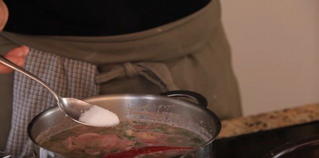 Грузинский суп харчо из баранины.