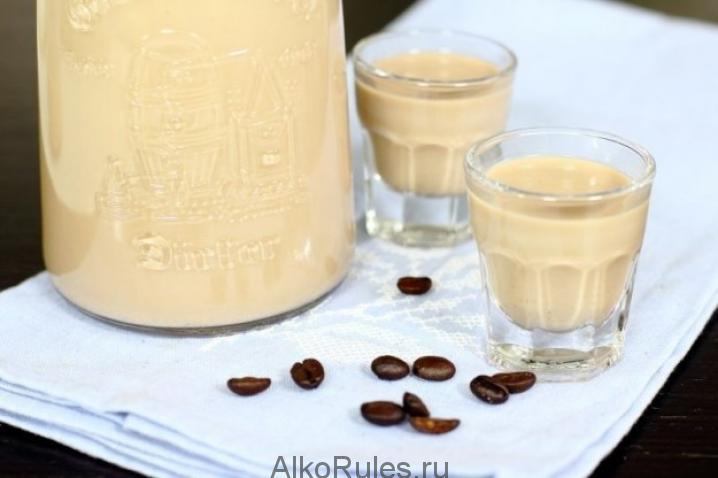 Бейлис из водки. Рецепты домашних ликеров со сгущенкой и водкой